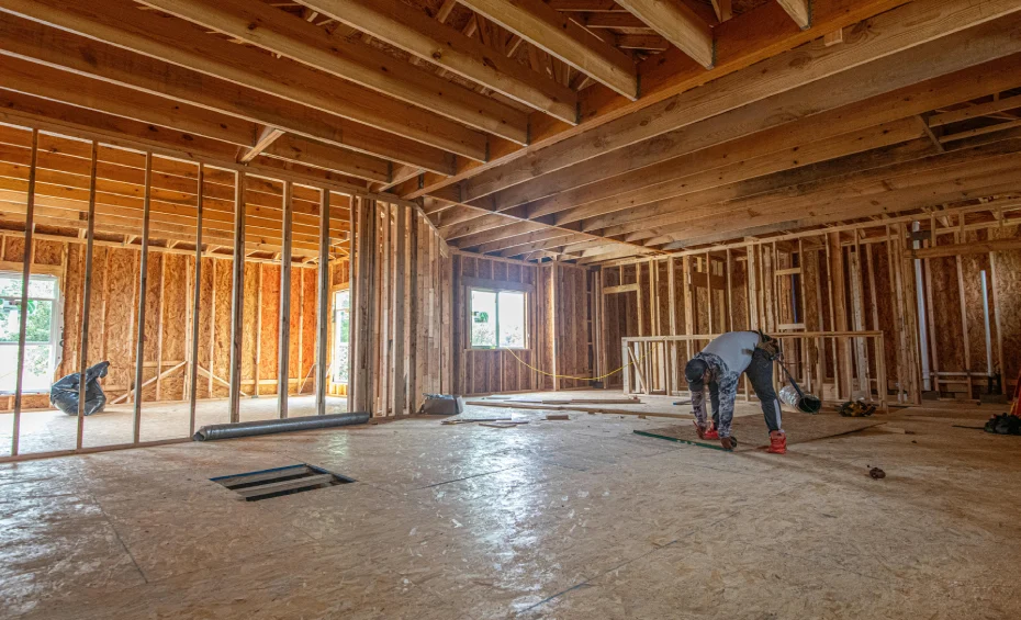 L’importance d’une charpente bien conçue pour l’isolation et la durabilité de la maison.